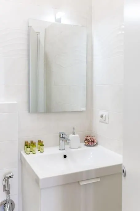 Appartamento Sacri Bnb Casa Vacanza ميلان إيطاليا